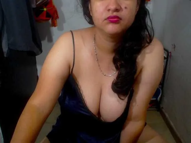 Live sex webcam photo for pameladick123 #277991773