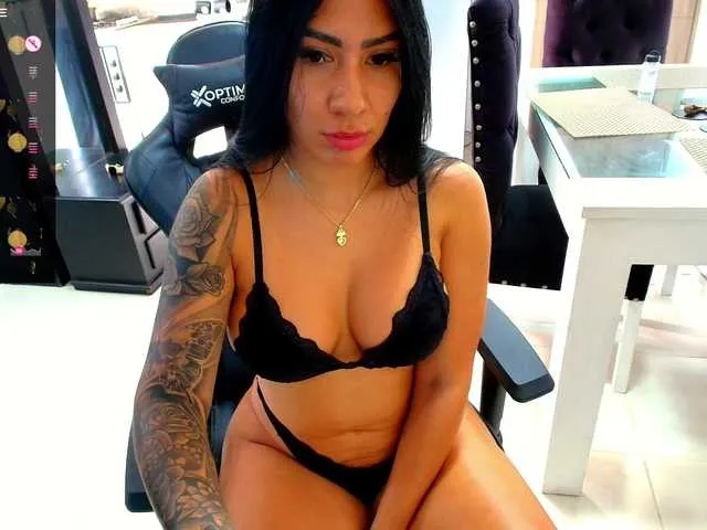 Live sex webcam photo for pamelafit #292818565