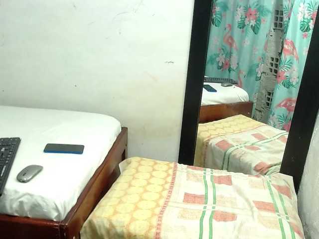 Live sex webcam photo for pamelavasquez #291834320