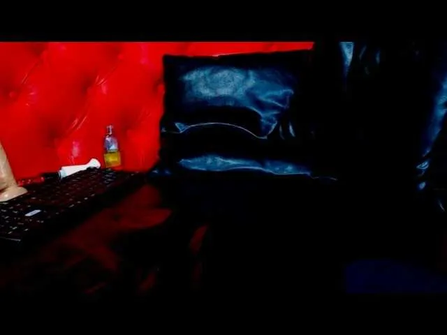 Live sex webcam photo for pamelax1 #276285783