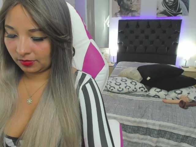 Live sex webcam photo for paolaih #274333358