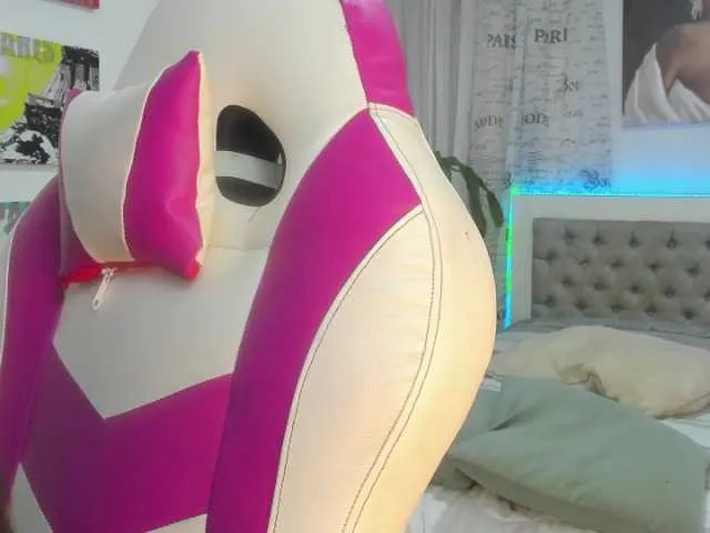 Live sex webcam photo for paolaih #275848100