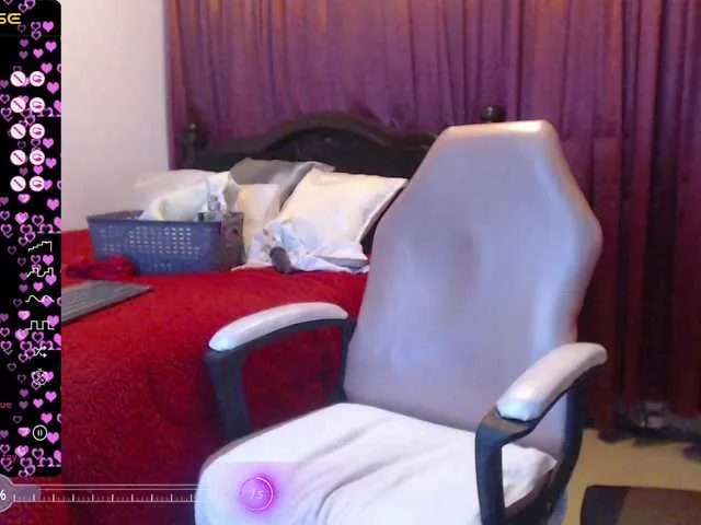 Live sex webcam photo for papillonflower12 #278308779