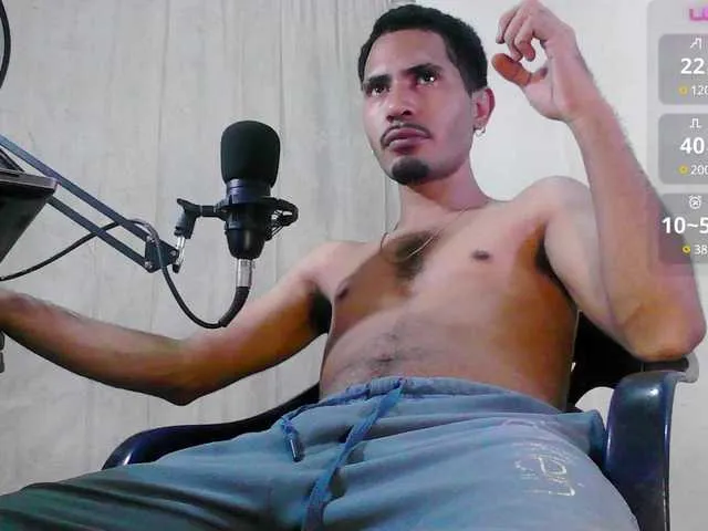 Live sex webcam photo for paradisemagic24 #290875704