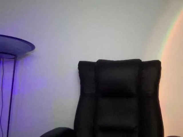 Live sex webcam photo for paramo1 #277259082