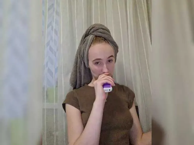 Live sex webcam photo for parasite-1 #290750595