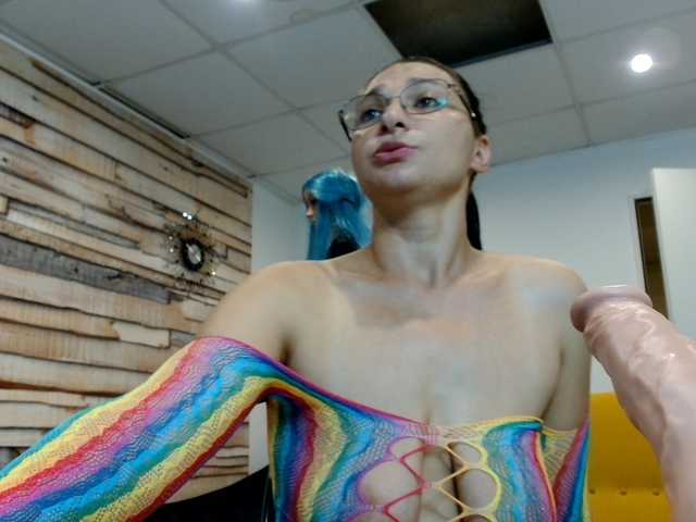 Live sex webcam photo for parishollywood #276224151