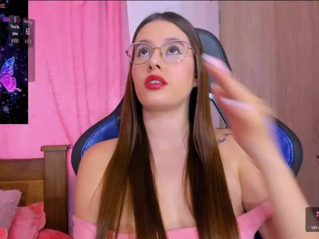 Live sex webcam photo for parisshayk #292214890