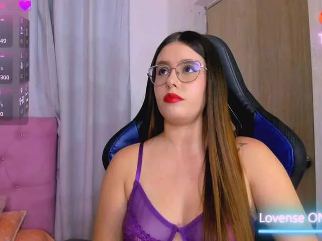 Live sex webcam photo for parisshayk #293944027