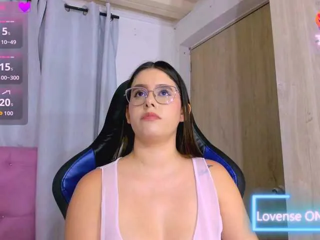 Live sex webcam photo for parisshayk #293983900