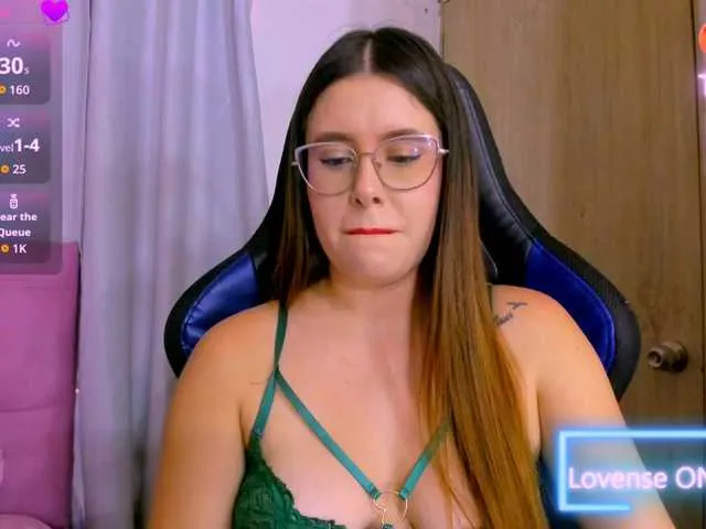 Live sex webcam photo for parisshayk #293998137
