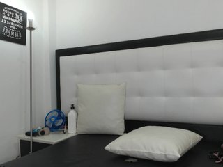 Live sex webcam photo for parkjin #180230424