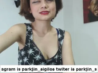 Live sex webcam photo for parkjin #184491741