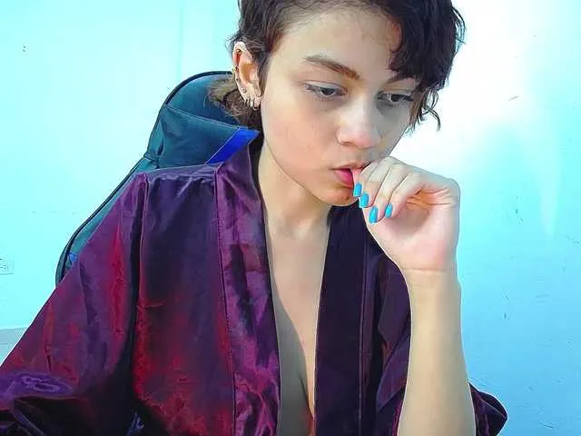 Live sex webcam photo for parkjin #273079840