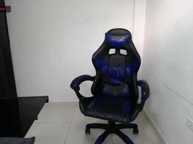 Live sex webcam photo for parkjin #273526671