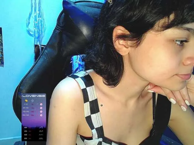 Live sex webcam photo for parkjin #274650593