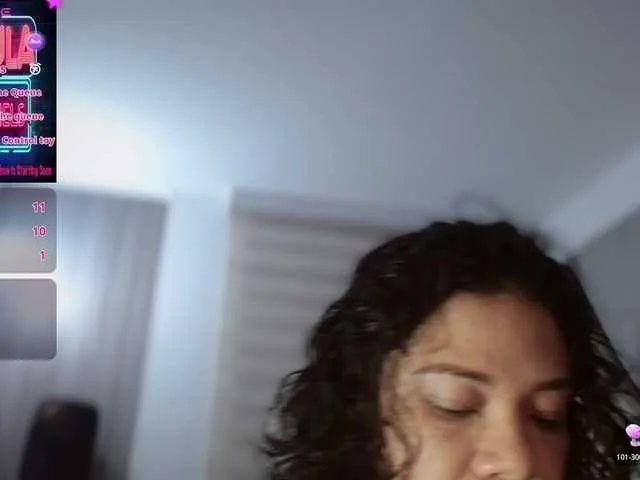 Live sex webcam photo for paula-daniela1 #291531297