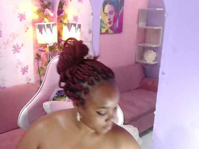 Live sex webcam photo for paula-stonne #274399617