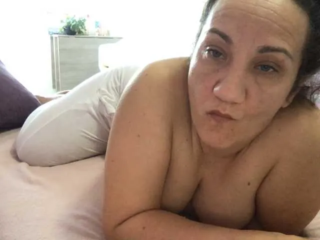 Live sex webcam photo for paula19801 #291172422