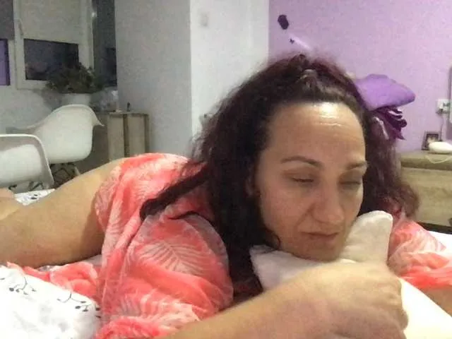 Live sex webcam photo for paula19801 #291779027