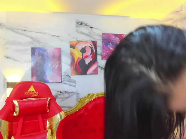 Live sex webcam photo for paulaajones #274266550