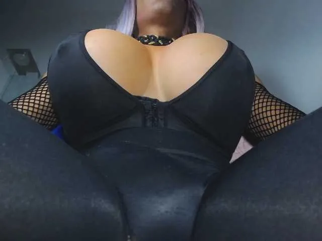 Live sex webcam photo for paulabigcock #292303842