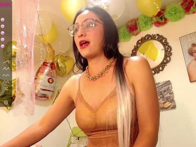 Live sex webcam photo for paulett-love #272045562