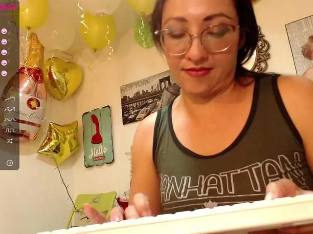 Live sex webcam photo for paulett-love #272049278