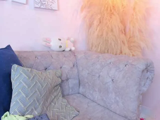 Live sex webcam photo for pauli-hot #277173395
