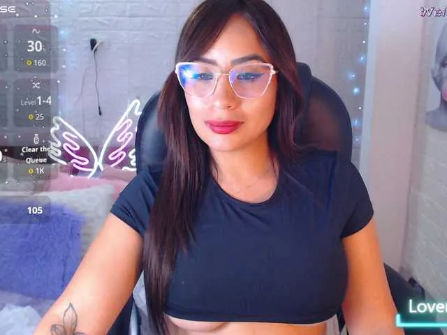 Live sex webcam photo for paulinagalvis2700 #293717847