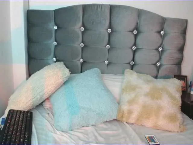 Live sex webcam photo for paytonbailey #290571128