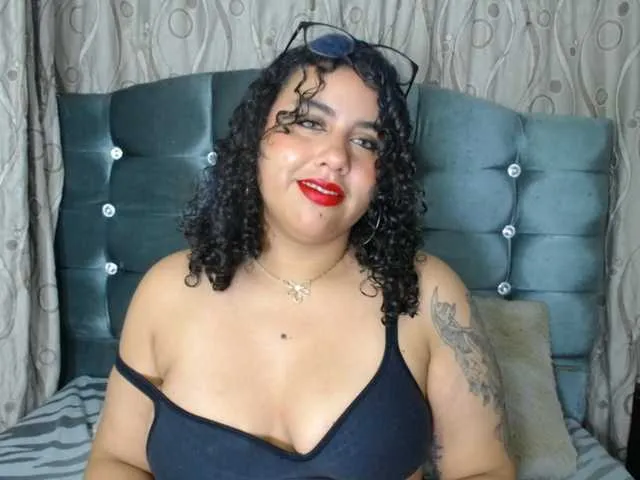 Live sex webcam photo for paytonbailey #293592907