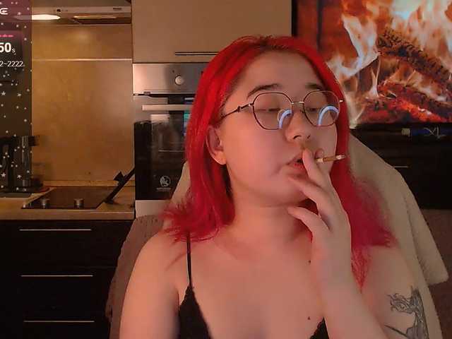 Live sex webcam photo for peach-girl #291566436