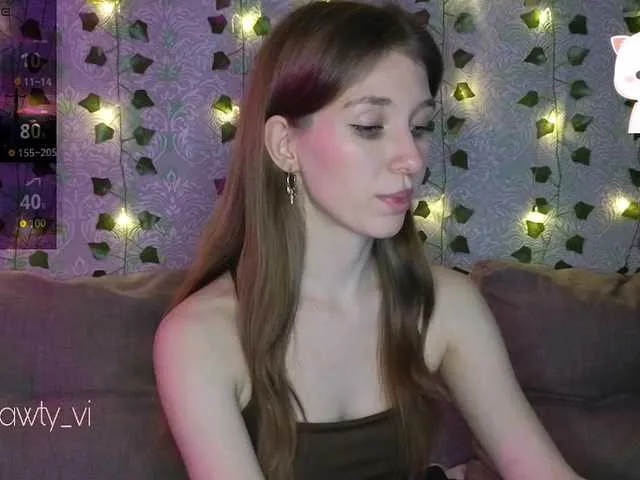 Live sex webcam photo for peachwinne #290282470