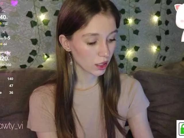 Live sex webcam photo for peachwinne #290542324
