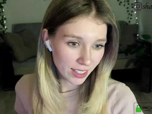 Live sex webcam photo for peachwinne #291113975