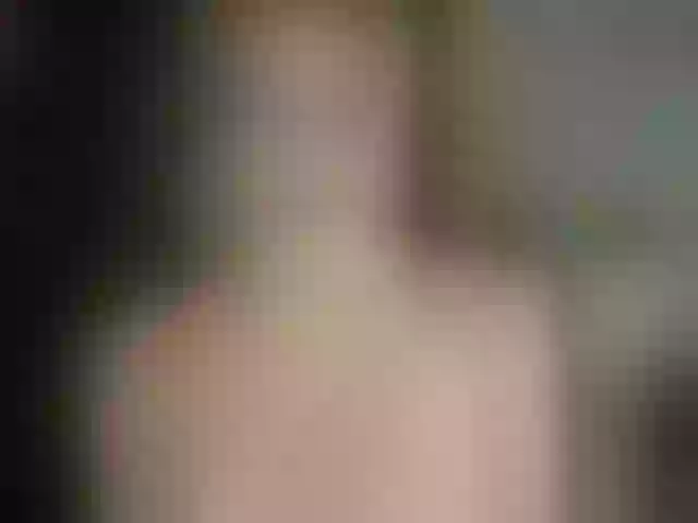 Live sex webcam photo for peachwinne #291180929