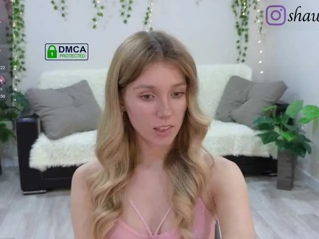 Live sex webcam photo for peachwinne #291274414