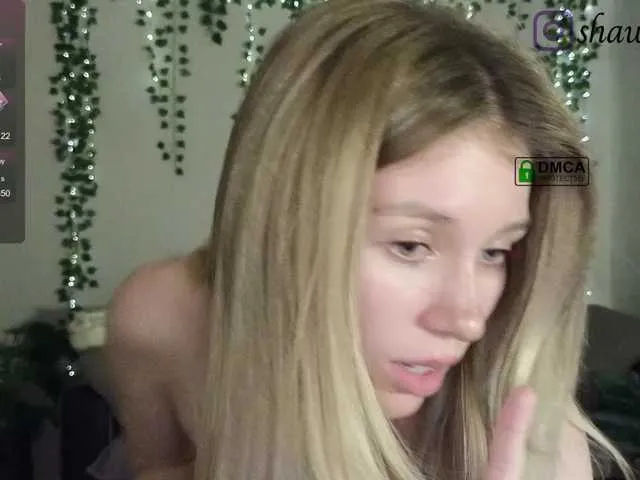 Live sex webcam photo for peachwinne #291289844