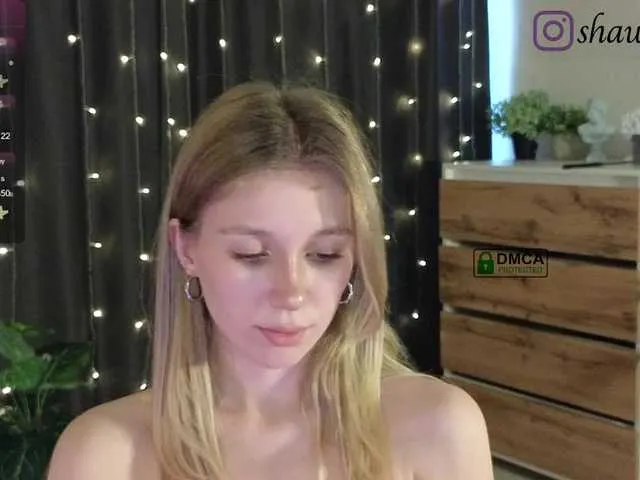 Live sex webcam photo for peachwinne #291337994
