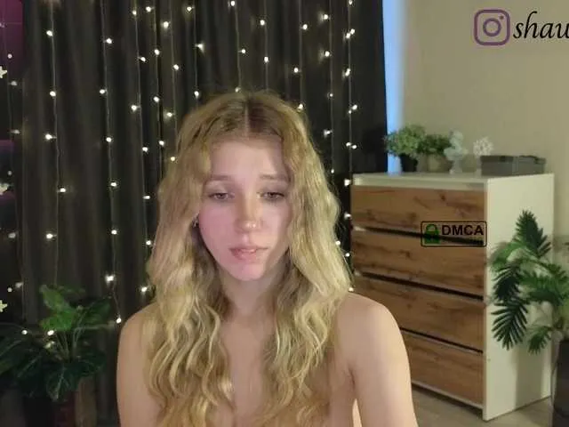Live sex webcam photo for peachwinne #291345181
