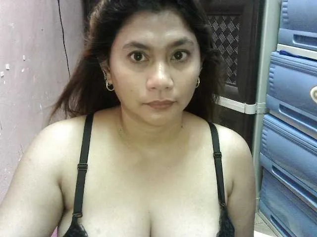 Live sex webcam photo for peenastyfame #293628724
