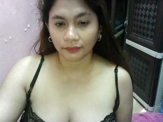 Live sex webcam photo for peenastyfame #293806433