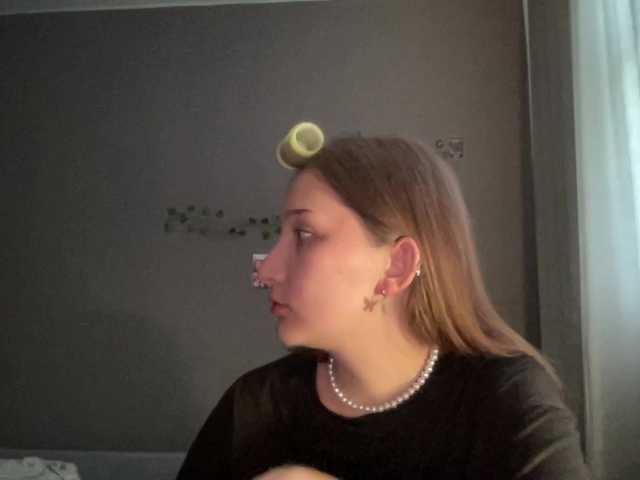 Live sex webcam photo for pempibembi #275923270