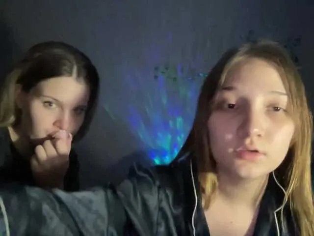 Live sex webcam photo for pempibembi #276090310