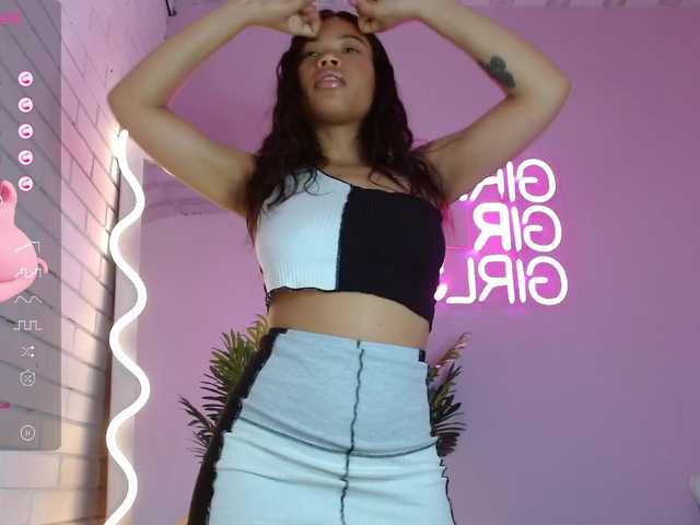 Live sex webcam photo for penelope-tay #277393324