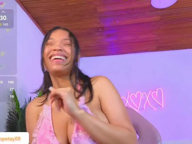 Live sex webcam photo for penelope-tay #290385318