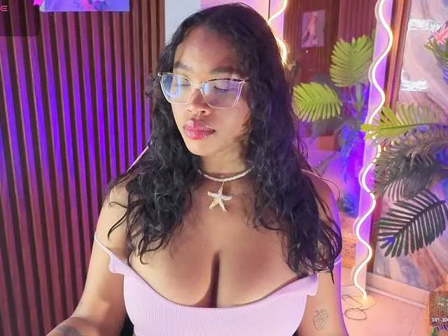 Live sex webcam photo for penelope-tay #293854885