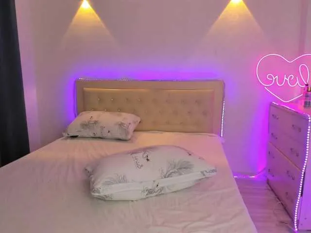 Live sex webcam photo for peony2 #275581956