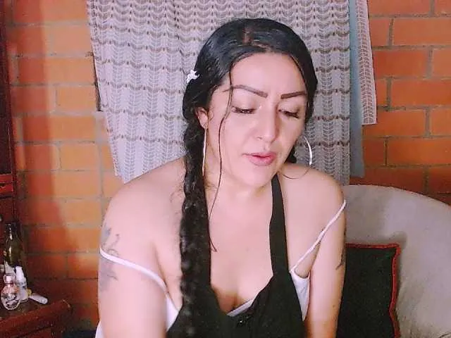 Live sex webcam photo for pepiitaa-pexx #273183728